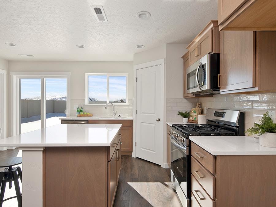 コレクション Suburbia suite : evergreen review 3d7941928e2af0efb60ceb49c13f20